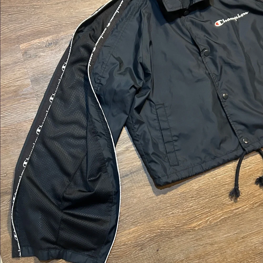 Champion Women's Black Cropped Windbreaker Jacket